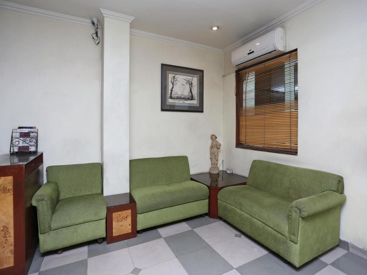 Hotel Oyo 3499 Tekarees