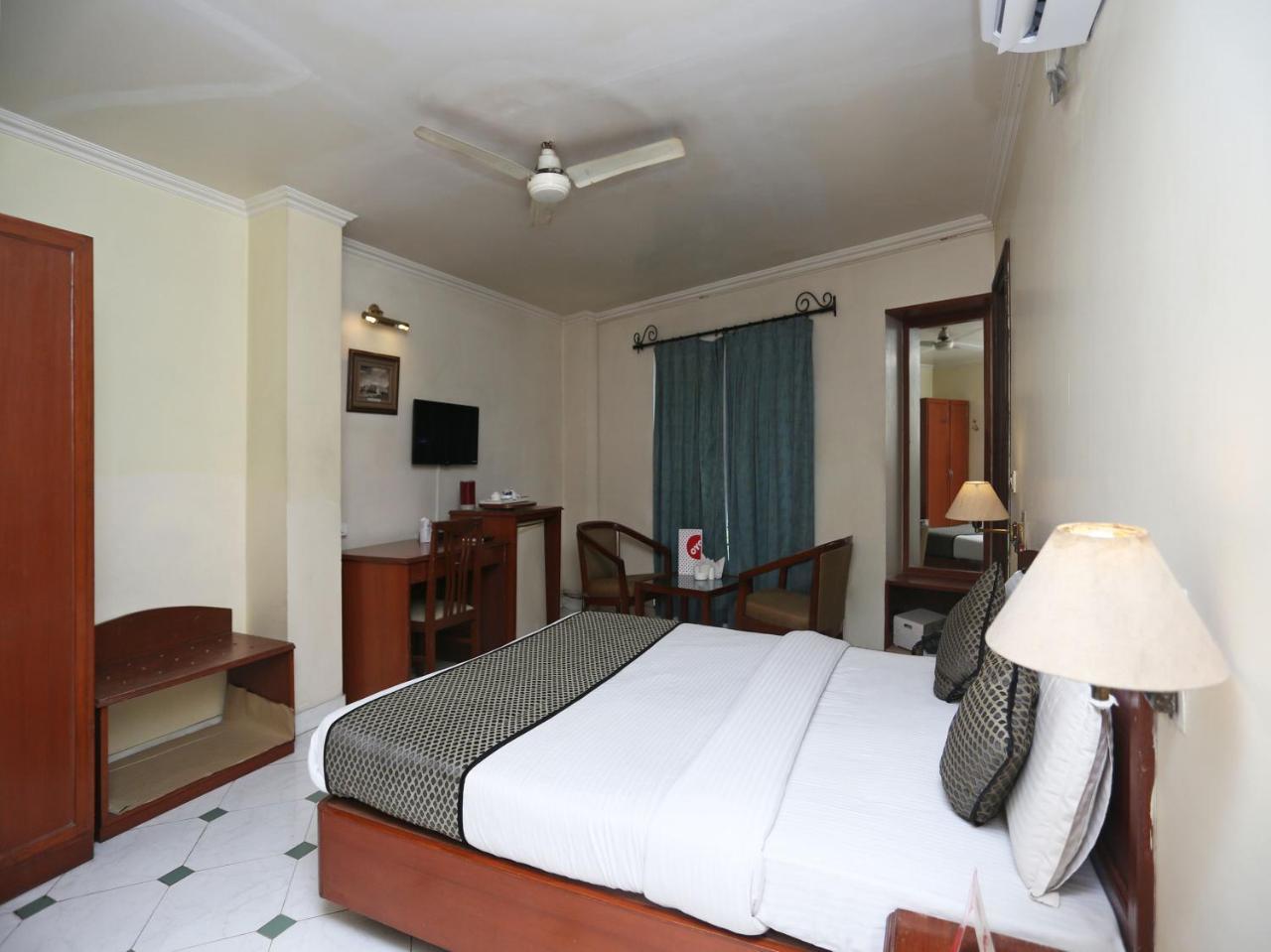 Hotel Oyo 3499 Tekarees
